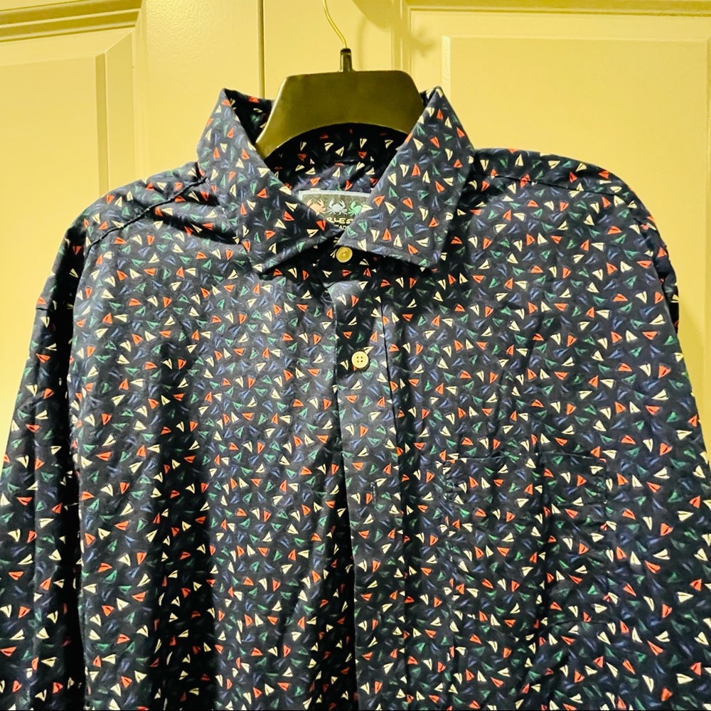 Charleston Thread shirt